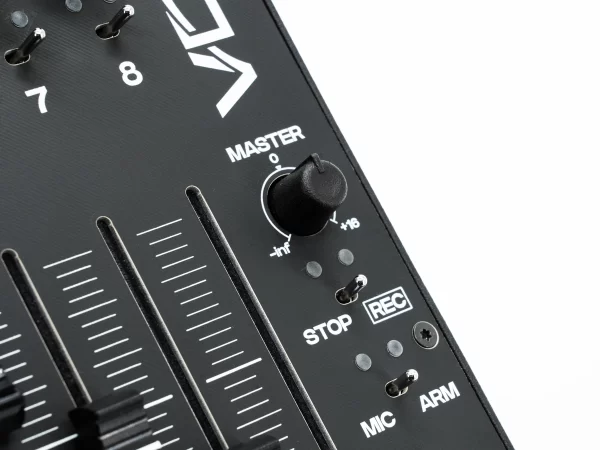 VDB FINGER CONTROL SURFACE detail Master button