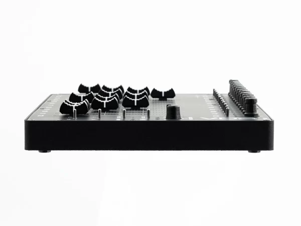 VDB FINGER CONTROL SURFACE 12 Slim Black fader knob side angled view